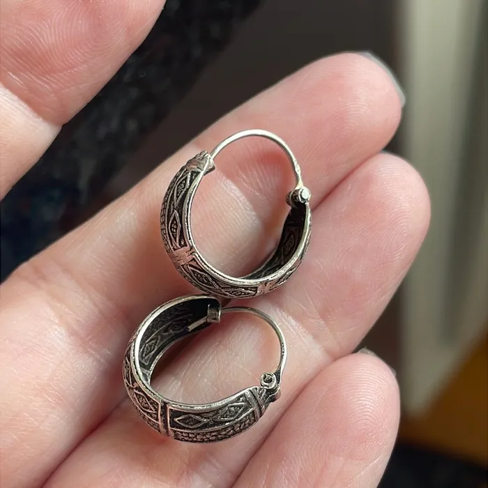 Vintage Paris Jewelry Earrings Engraved Hoop Earrings Sterling Silver Vintage Vintage Paris Jewelry Earrings Engraved Hoop Earrings Sterling Silver Vintage